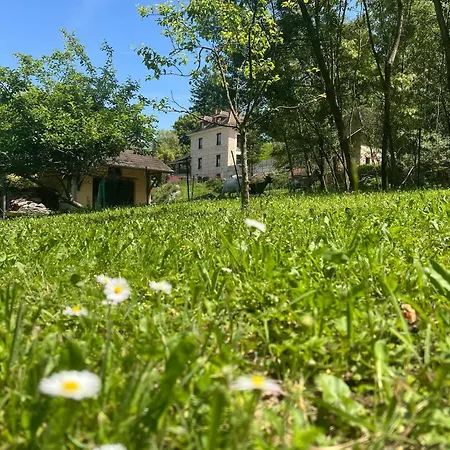 Le Creux De Murmures, Lyon Jaktstuga