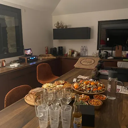 Le Creux De Murmures, Lyon ロッジ Maubec